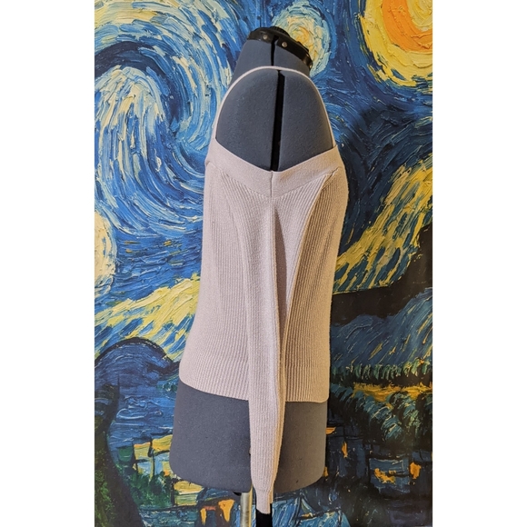 KENDALL&KYLIE Off the Shoulder Sweater Top - Picture 2 of 6